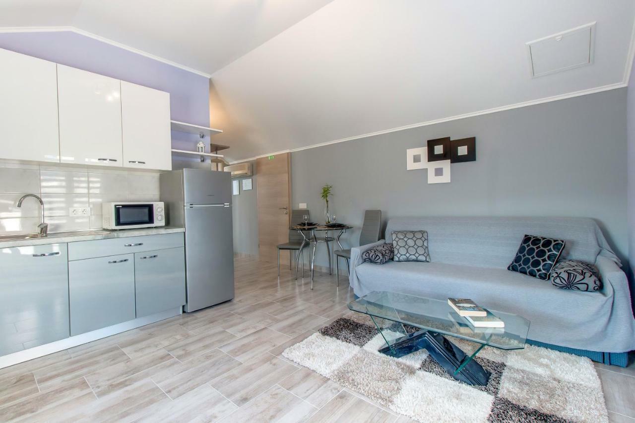 Apartman Leon & Rent A Quad Mali Lošinj Esterno foto